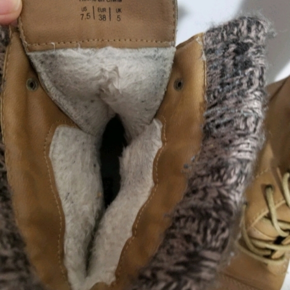 Fall boots - Picture 4 of 4